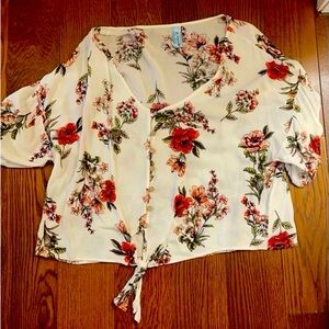 women’s floral top